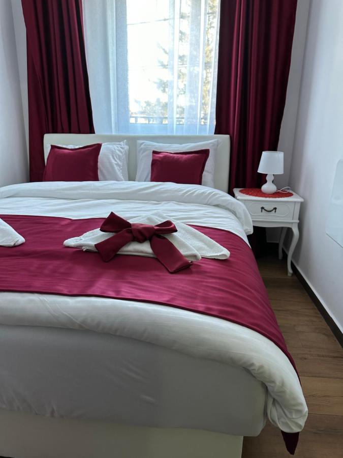 Sky Lux Apartmani Surcin Exterior photo